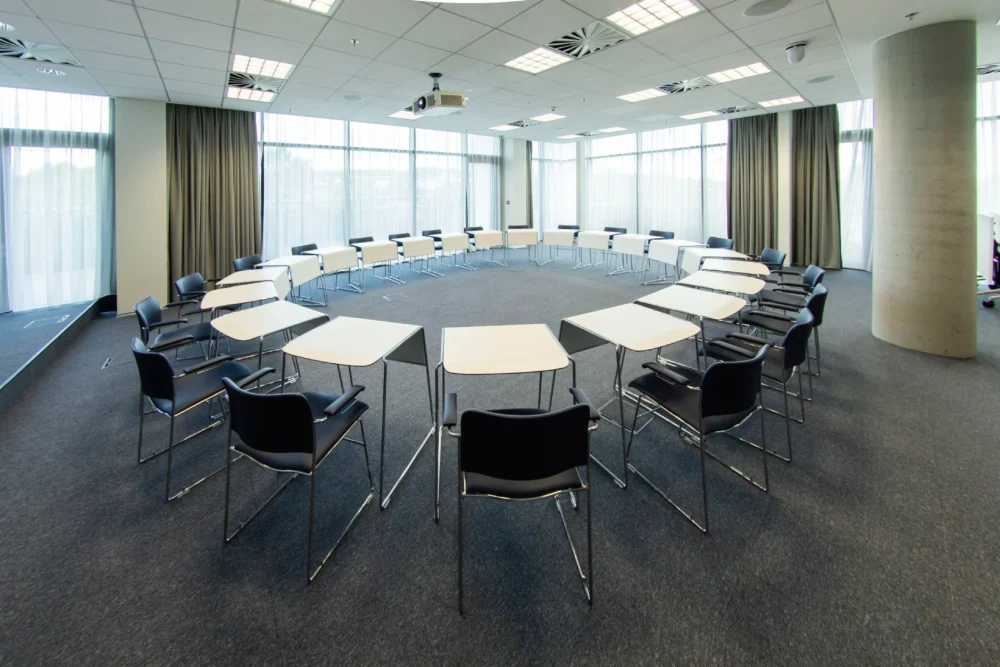 photo_11_konferencni_sal